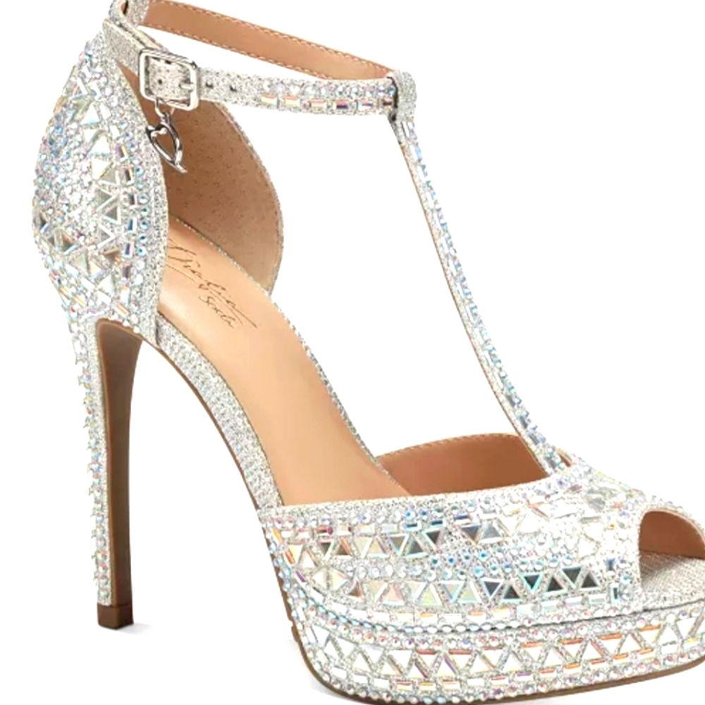Thalia Sodi sparkly heels